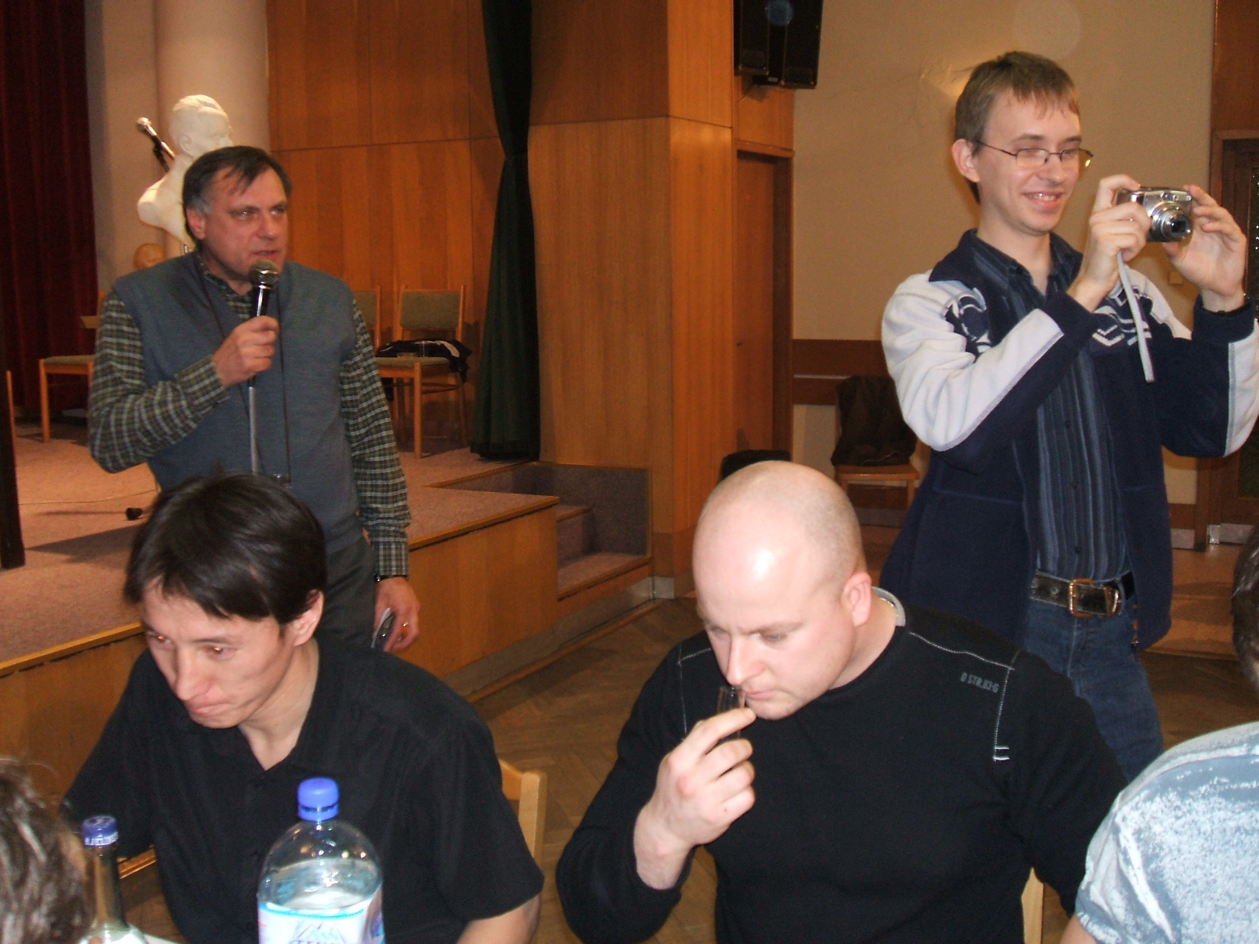 Košt slivovice 2009 055.jpg