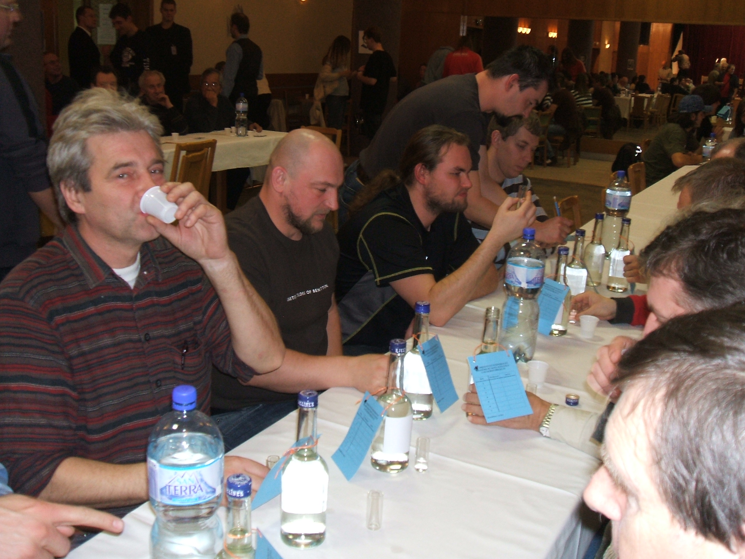 Košt slivovice 2009 057.jpg