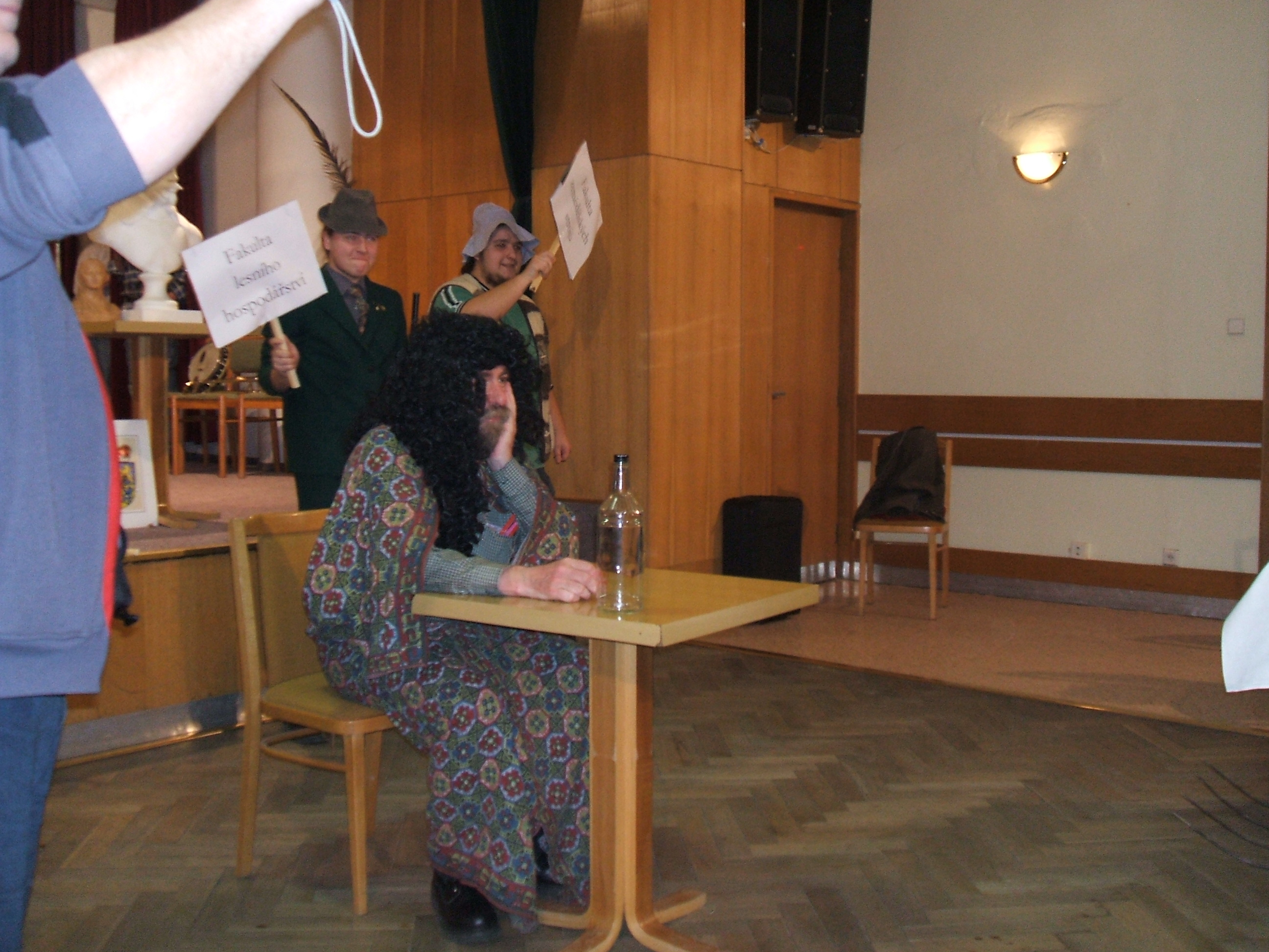 Košt slivovice 2009 080.jpg