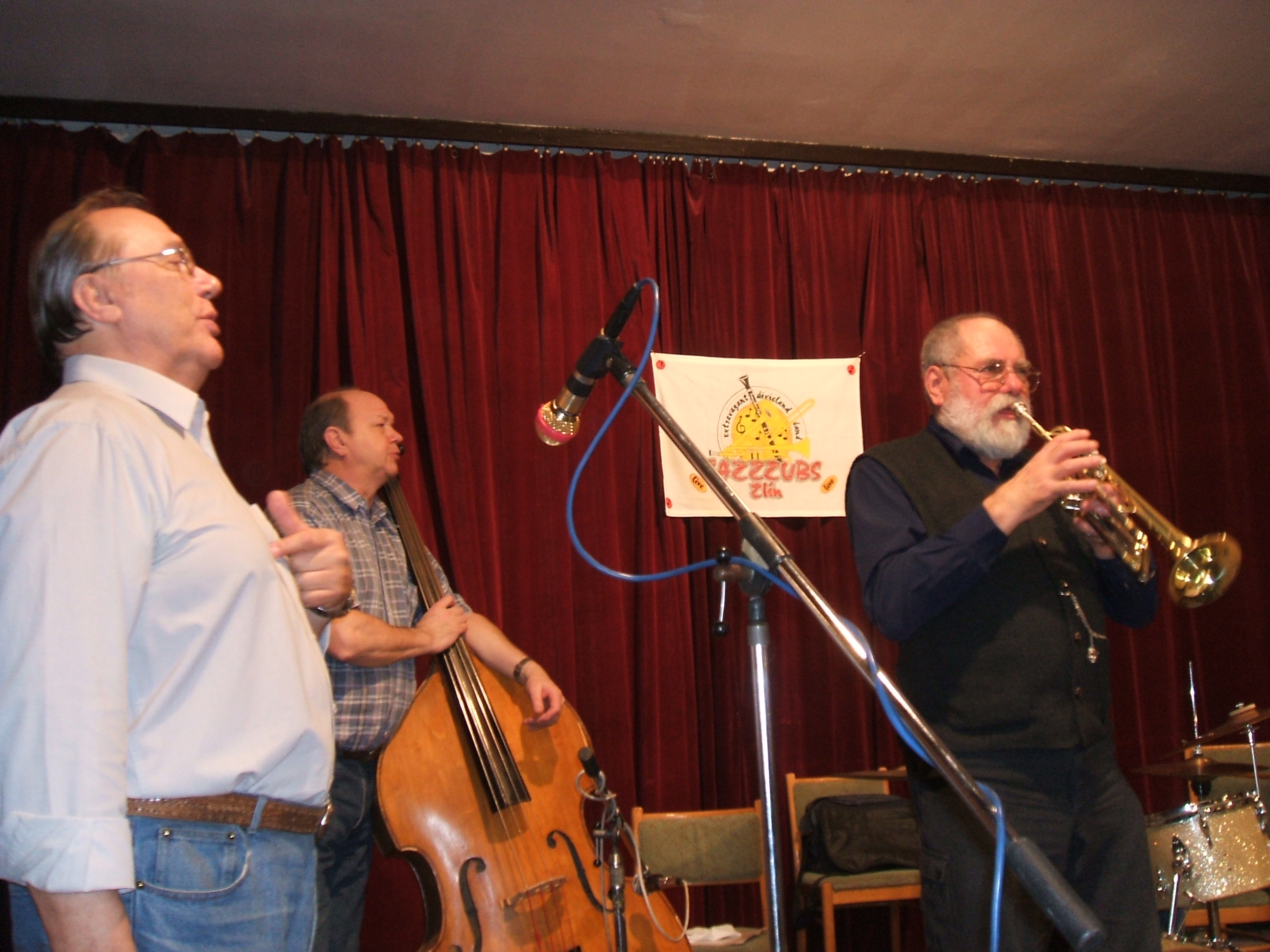 Košt slivovice 2009 101.jpg